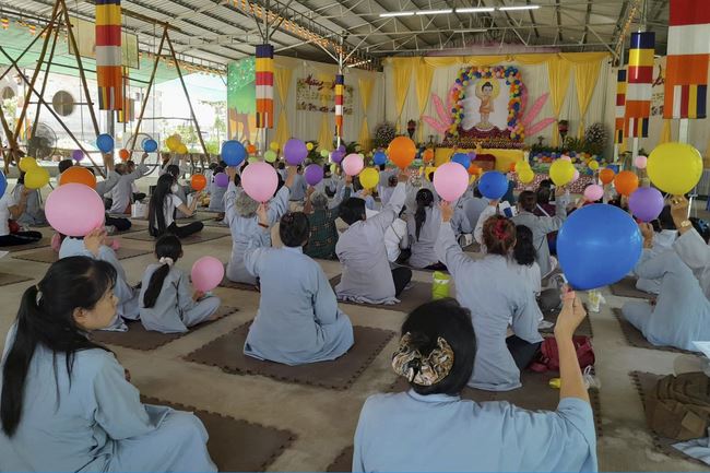 The Buddha's Great Birthday Ceremony at  Cambodia Hoang Phap Pagoda