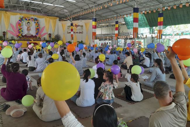 The Buddha's Great Birthday Ceremony at  Cambodia Hoang Phap Pagoda
