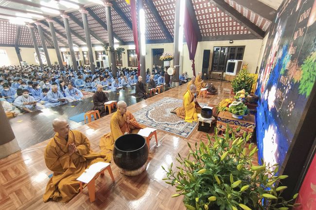 Buddha bathing ceremony - Opening of the Buddha's Birthday week at Hoa Phuc Pagoda
