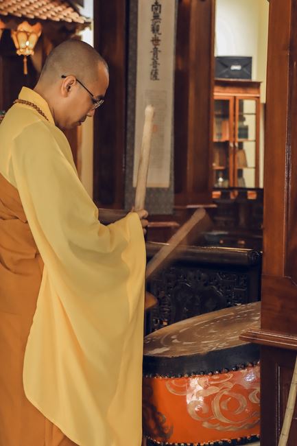 Buddha bathing ceremony - Opening of the Buddha's Birthday week at Hoa Phuc Pagoda