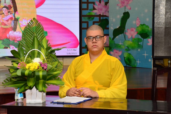 Parade of carriages decorated with flowers of Wisdom Nurturing class to welcome the Buddha's Birthday.