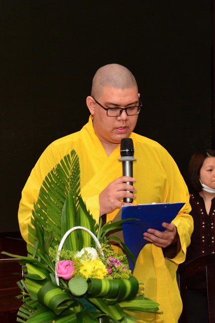 Parade of carriages decorated with flowers of Wisdom Nurturing class to welcome the Buddha's Birthday.