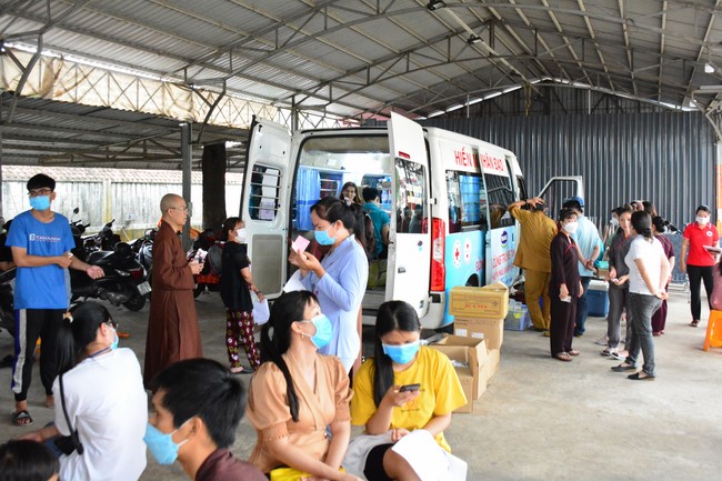 Humanitarian Blood Donation