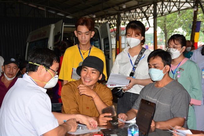 Humanitarian Blood Donation