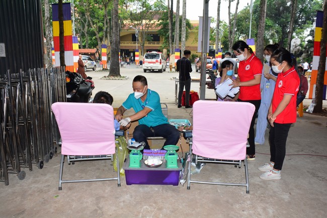 Humanitarian Blood Donation