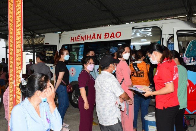 Humanitarian Blood Donation