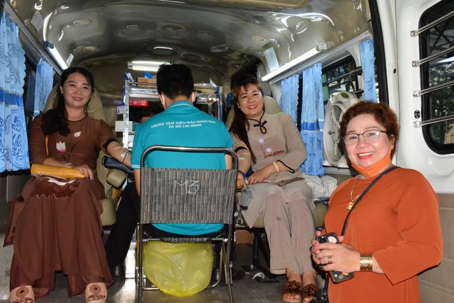 Humanitarian Blood Donation