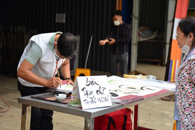 Humanitarian Blood Donation