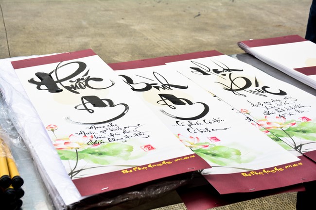 Humanitarian Blood Donation