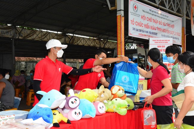 Humanitarian Blood Donation