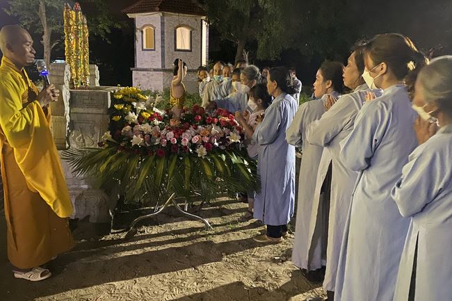 Solemnity of the Buddha's Great Birthday Ceremony at  Van Dai Phuoc Pagoda