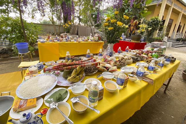 Solemnity of the Buddha's Great Birthday Ceremony at  Van Dai Phuoc Pagoda