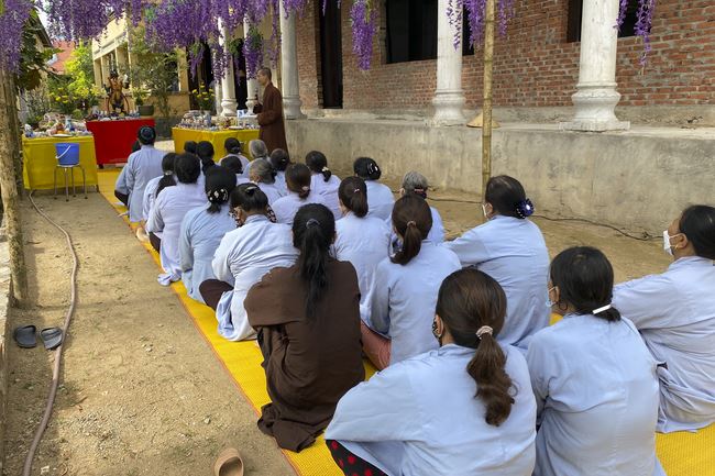 Solemnity of the Buddha's Great Birthday Ceremony at  Van Dai Phuoc Pagoda