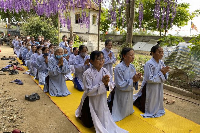 Solemnity of the Buddha's Great Birthday Ceremony at  Van Dai Phuoc Pagoda