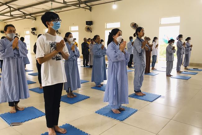 Three-Jewel Refuge Ceremony at Dong Cao Pagoda