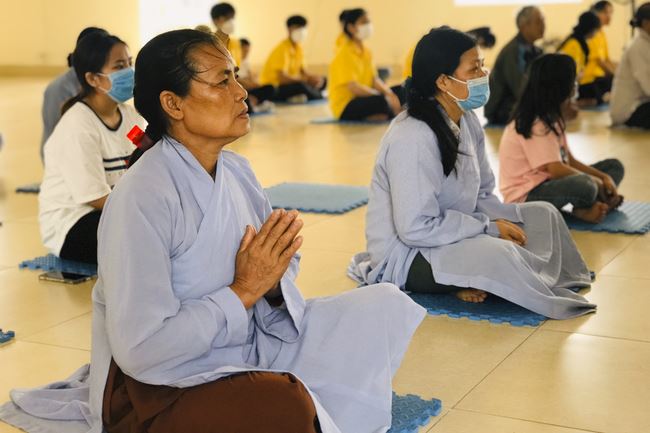 Three-Jewel Refuge Ceremony at Dong Cao Pagoda