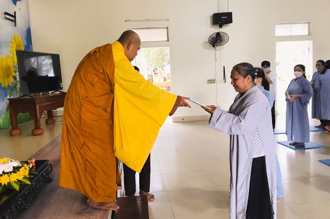 Three-Jewel Refuge Ceremony at Dong Cao Pagoda