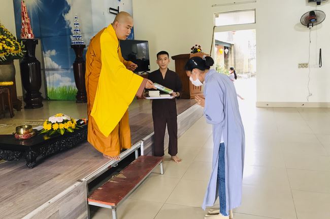Three-Jewel Refuge Ceremony at Dong Cao Pagoda