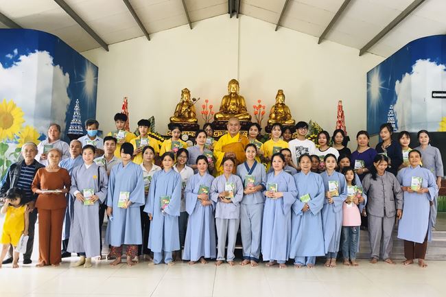 Three-Jewel Refuge Ceremony at Dong Cao Pagoda