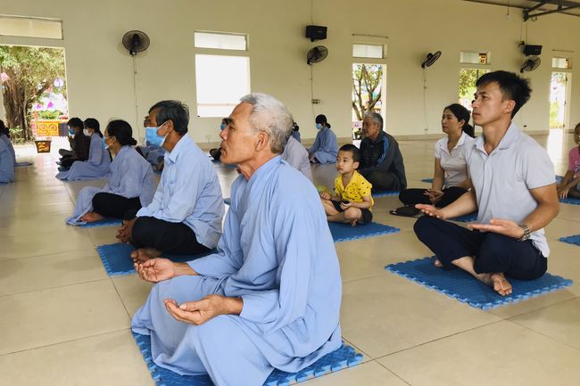 Three-Jewel Refuge Ceremony at Dong Cao Pagoda