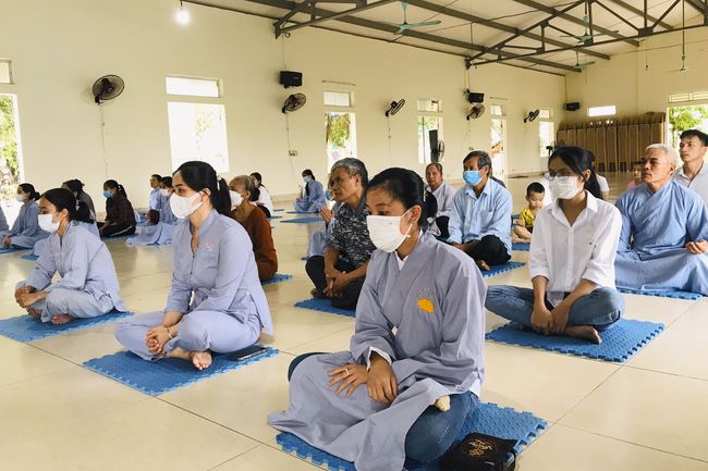 Three-Jewel Refuge Ceremony at Dong Cao Pagoda