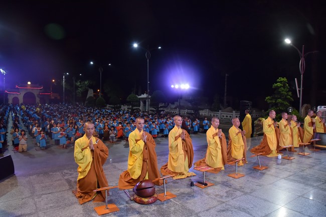 The 6th Day of Huong Phap Branch 's Teenage Retreat, Cu Chi