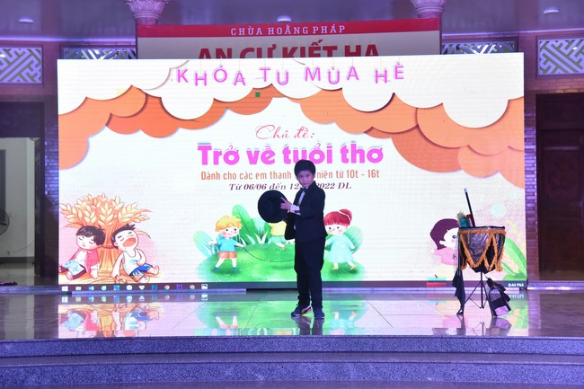 The 6th Day of Huong Phap Branch 's Teenage Retreat, Cu Chi