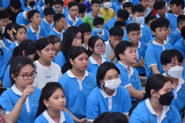 The 6th Day of Huong Phap Branch 's Teenage Retreat, Cu Chi