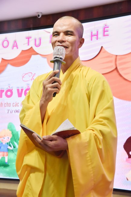 The 6th Day of Huong Phap Branch 's Teenage Retreat, Cu Chi