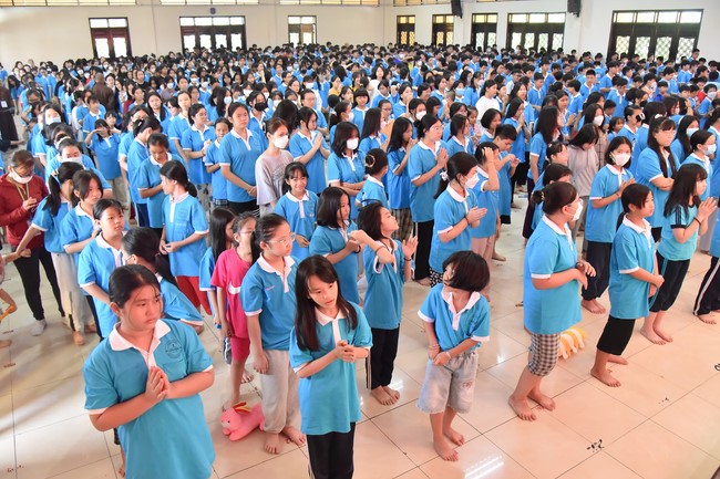 The 6th Day of Huong Phap Branch 's Teenage Retreat, Cu Chi