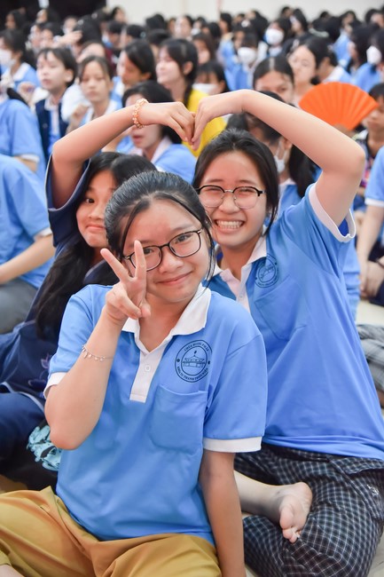 The 6th Day of Huong Phap Branch 's Teenage Retreat, Cu Chi