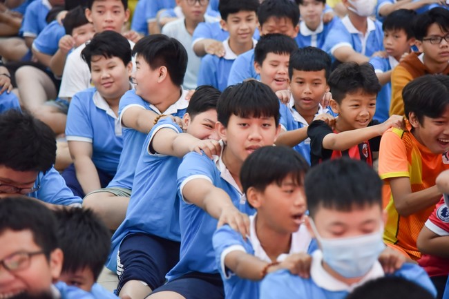 The 6th Day of Huong Phap Branch 's Teenage Retreat, Cu Chi