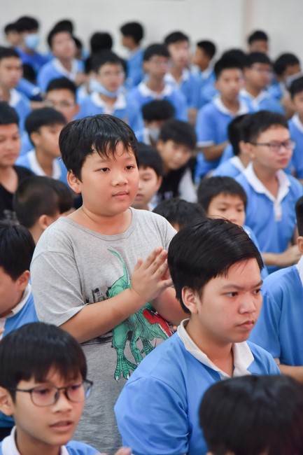 The 6th Day of Huong Phap Branch 's Teenage Retreat, Cu Chi
