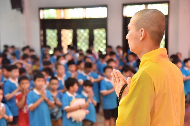 The 6th Day of Huong Phap Branch 's Teenage Retreat, Cu Chi