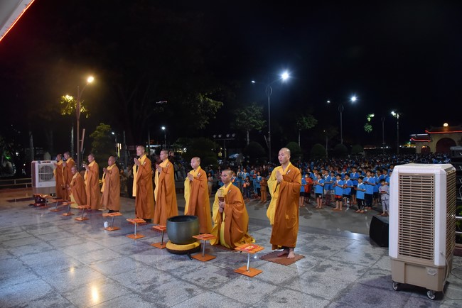 The 6th Day of Huong Phap Branch 's Teenage Retreat, Cu Chi