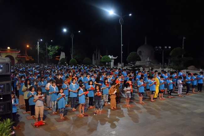 The 6th Day of Huong Phap Branch 's Teenage Retreat, Cu Chi