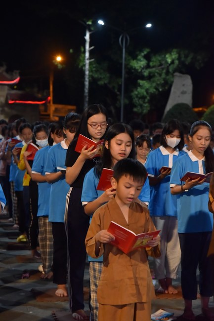 The 6th Day of Huong Phap Branch 's Teenage Retreat, Cu Chi