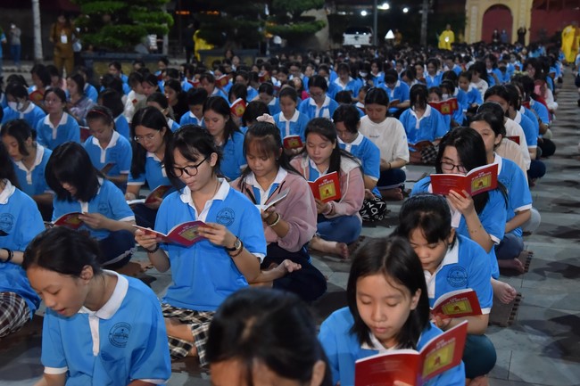 The 6th Day of Huong Phap Branch 's Teenage Retreat, Cu Chi