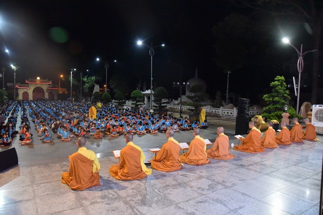 The 6th Day of Huong Phap Branch 's Teenage Retreat, Cu Chi
