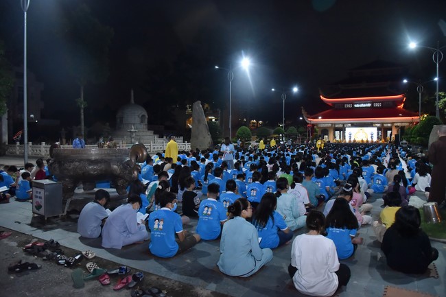The 6th Day of Huong Phap Branch 's Teenage Retreat, Cu Chi