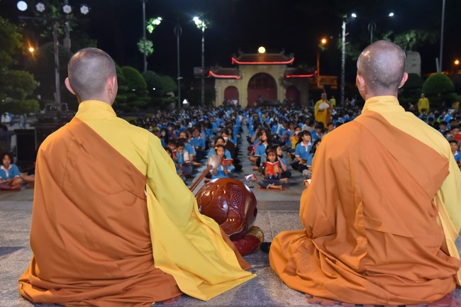 The 6th Day of Huong Phap Branch 's Teenage Retreat, Cu Chi