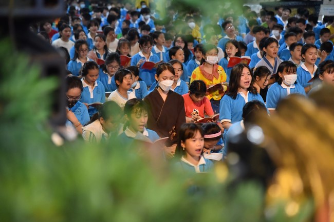The 6th Day of Huong Phap Branch 's Teenage Retreat, Cu Chi