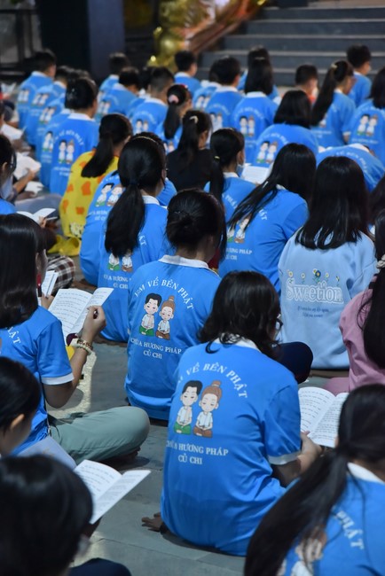 The 6th Day of Huong Phap Branch 's Teenage Retreat, Cu Chi