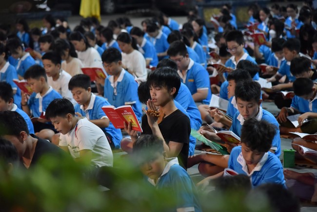 The 6th Day of Huong Phap Branch 's Teenage Retreat, Cu Chi