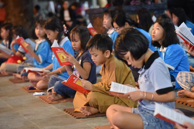 The 6th Day of Huong Phap Branch 's Teenage Retreat, Cu Chi