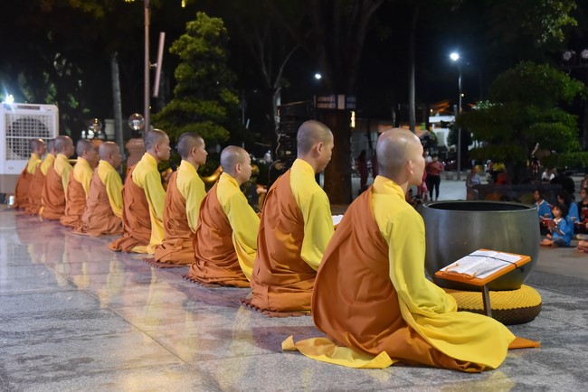 The 6th Day of Huong Phap Branch 's Teenage Retreat, Cu Chi