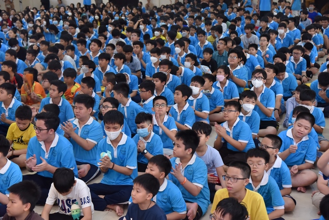 The Last Day of Huong Phap Branch 's Teenage Retreat, Cu Chi