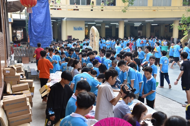 The Last Day of Huong Phap Branch 's Teenage Retreat, Cu Chi