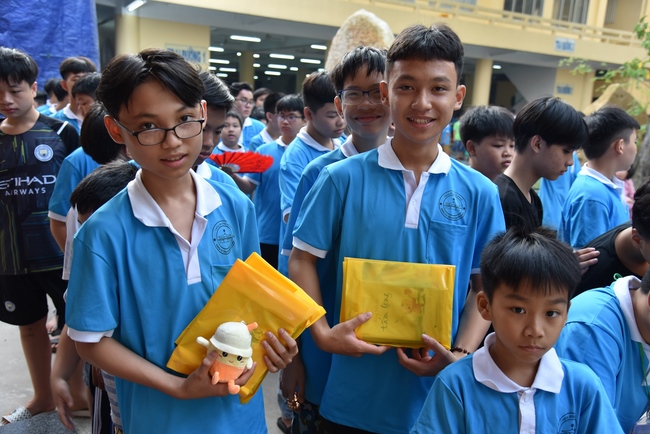 The Last Day of Huong Phap Branch 's Teenage Retreat, Cu Chi