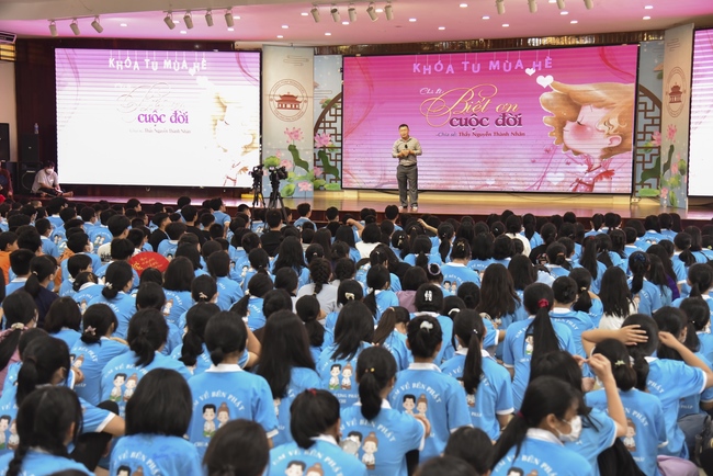 The Last Day of Huong Phap Branch 's Teenage Retreat, Cu Chi